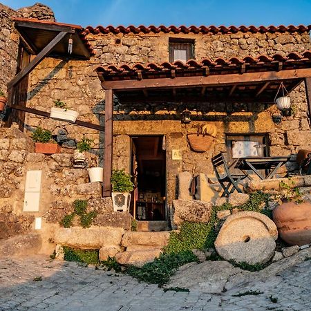 ホテル Old House モンサント エクステリア 写真